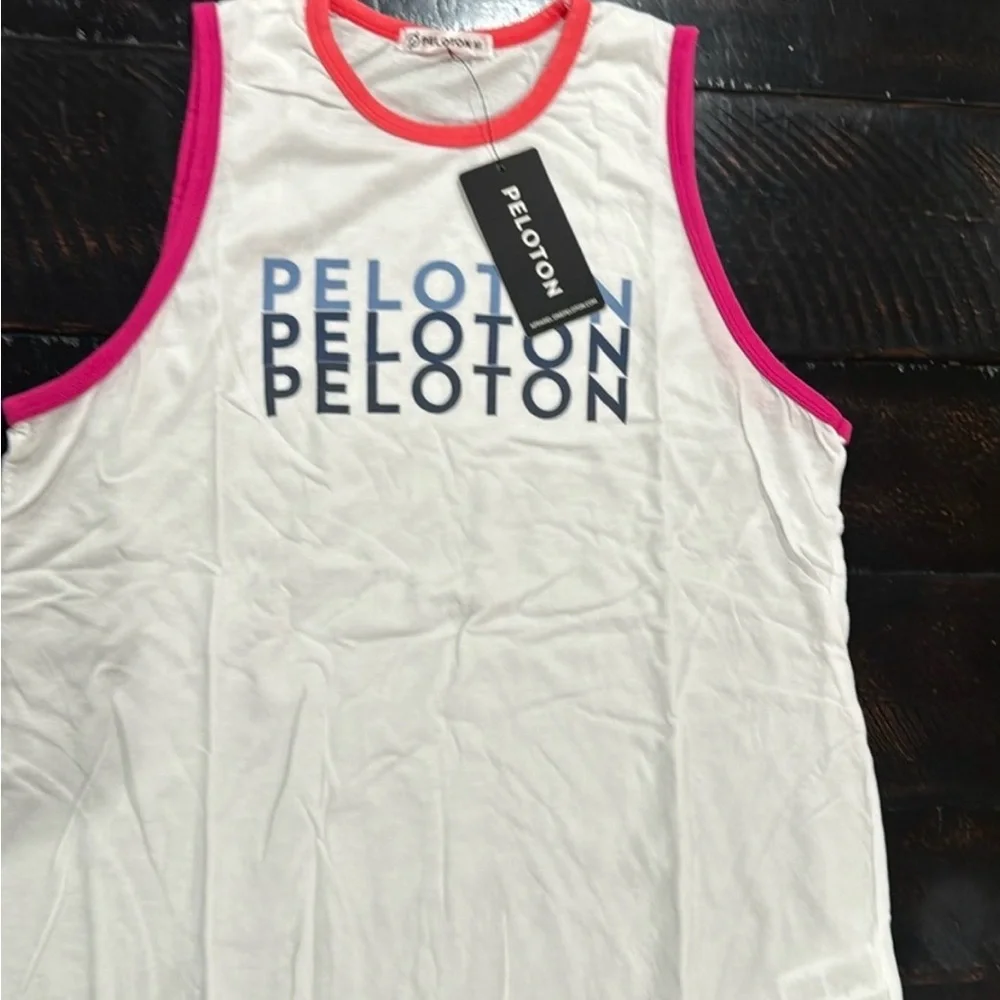 Free Towel!!! Peloton Sleeveless Top with Free Peloton performance hand towel!! - Picture 3 of 4